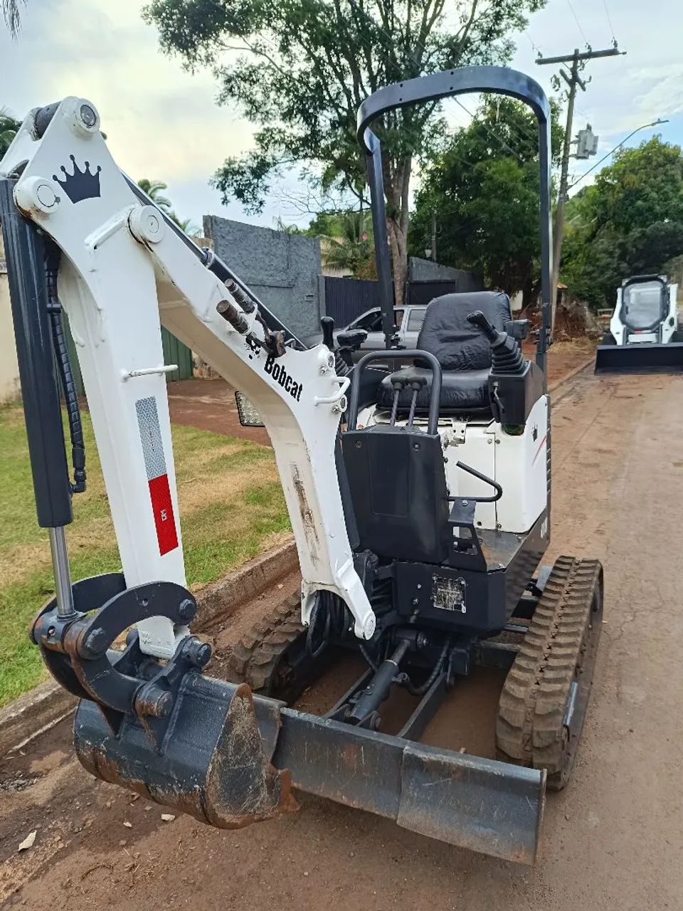 Mini escavadeira Bobcat 418 Ano 2014   - Foto 2
