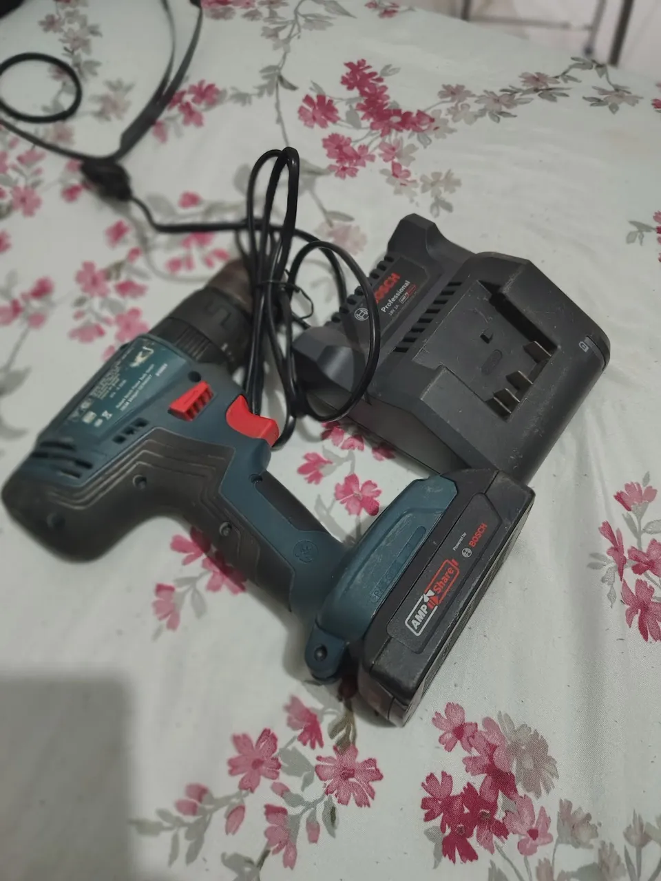 Vendo parafusadeira bosch 