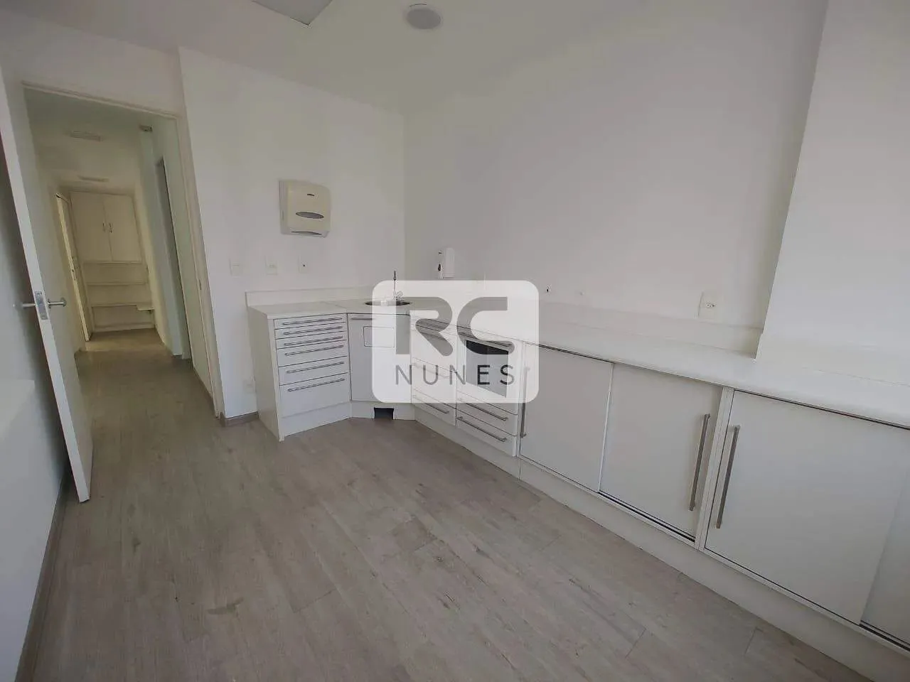 Sala para locação na avenida Brasil