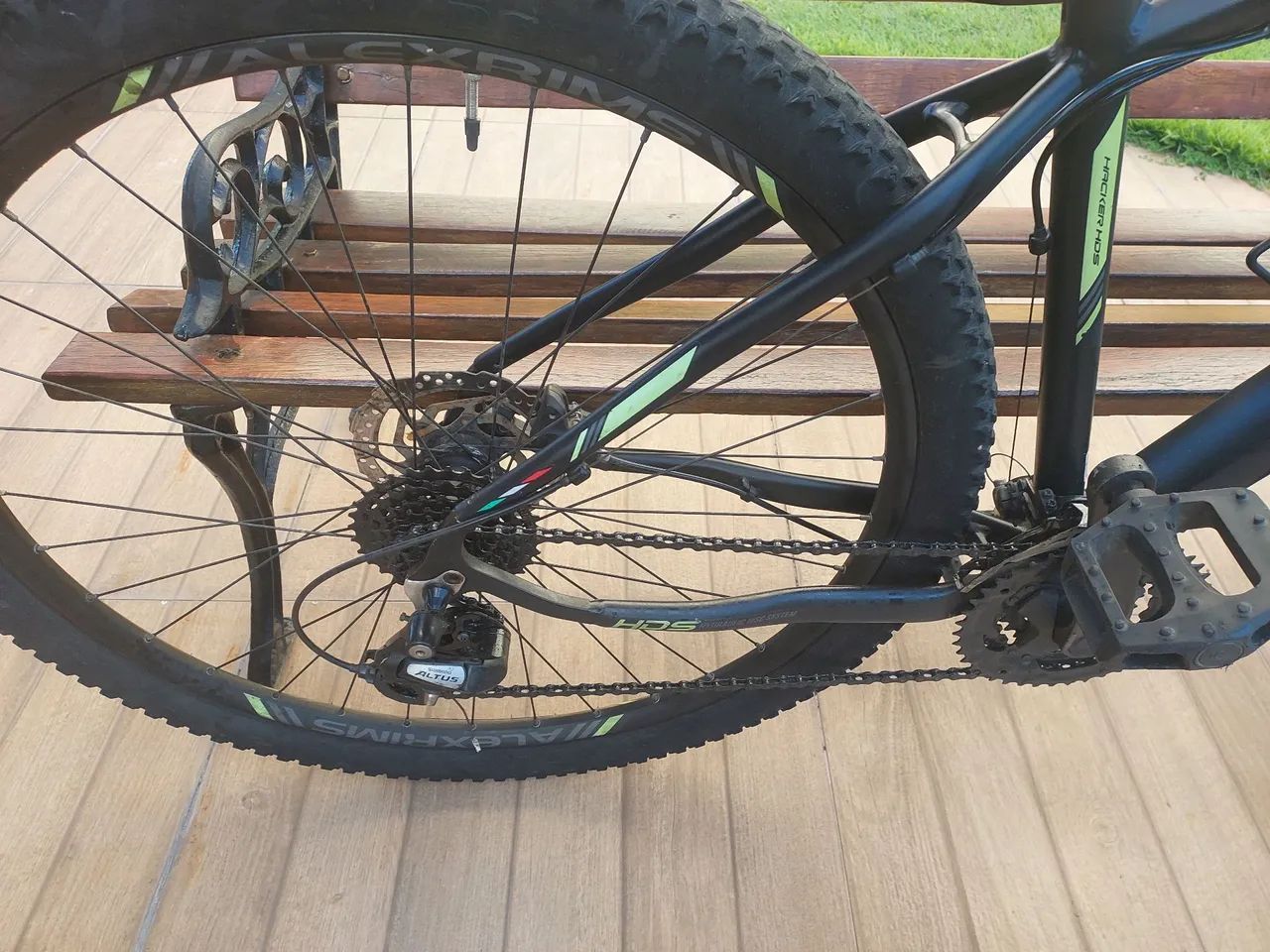 Bike OGGI BIG hacker HDS conservada toda shimano freios hidráulicos trava - Foto 2