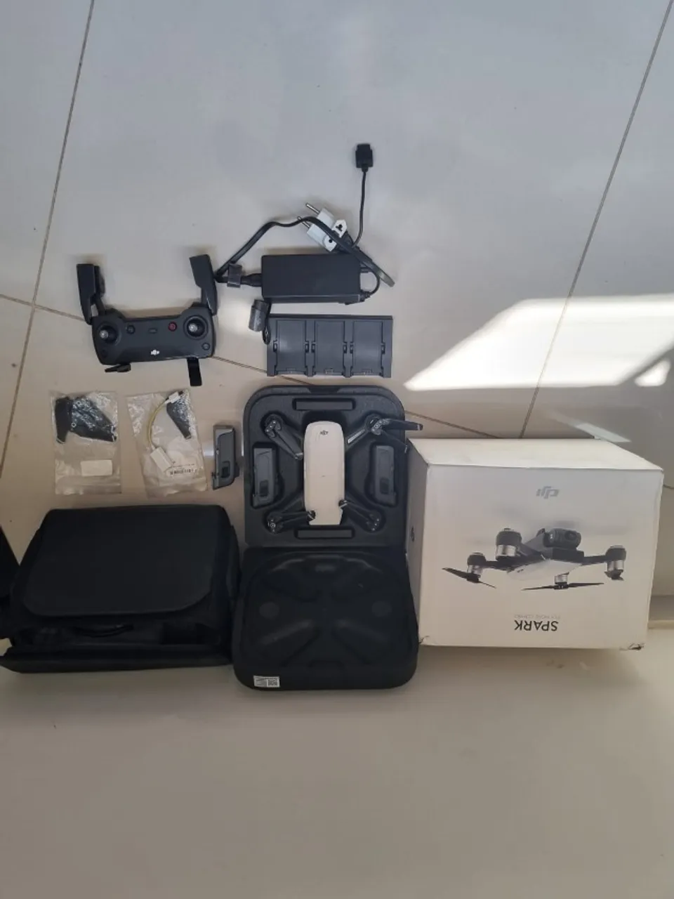 Drone Dji Spark Fly More Combo Branco Full Hd 3 Baterias