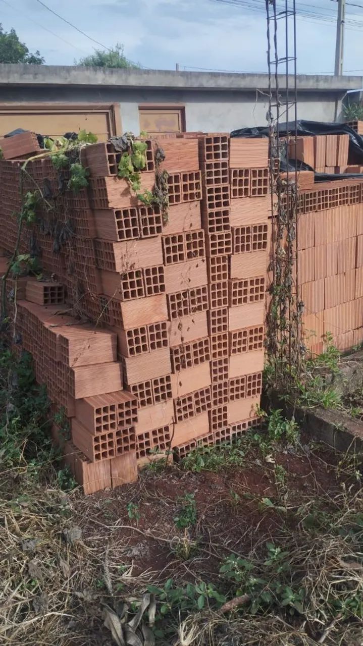 Tijolos Cerâmico 699,00$  (milheiro)64341592969731120