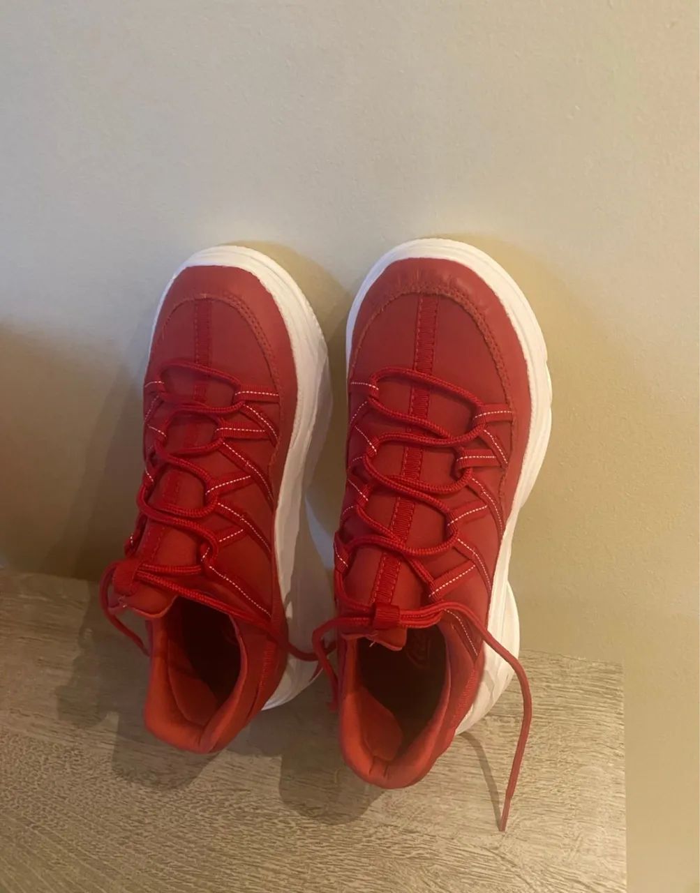 tênis cor vermelho tam 37 - coca cola - Foto 4