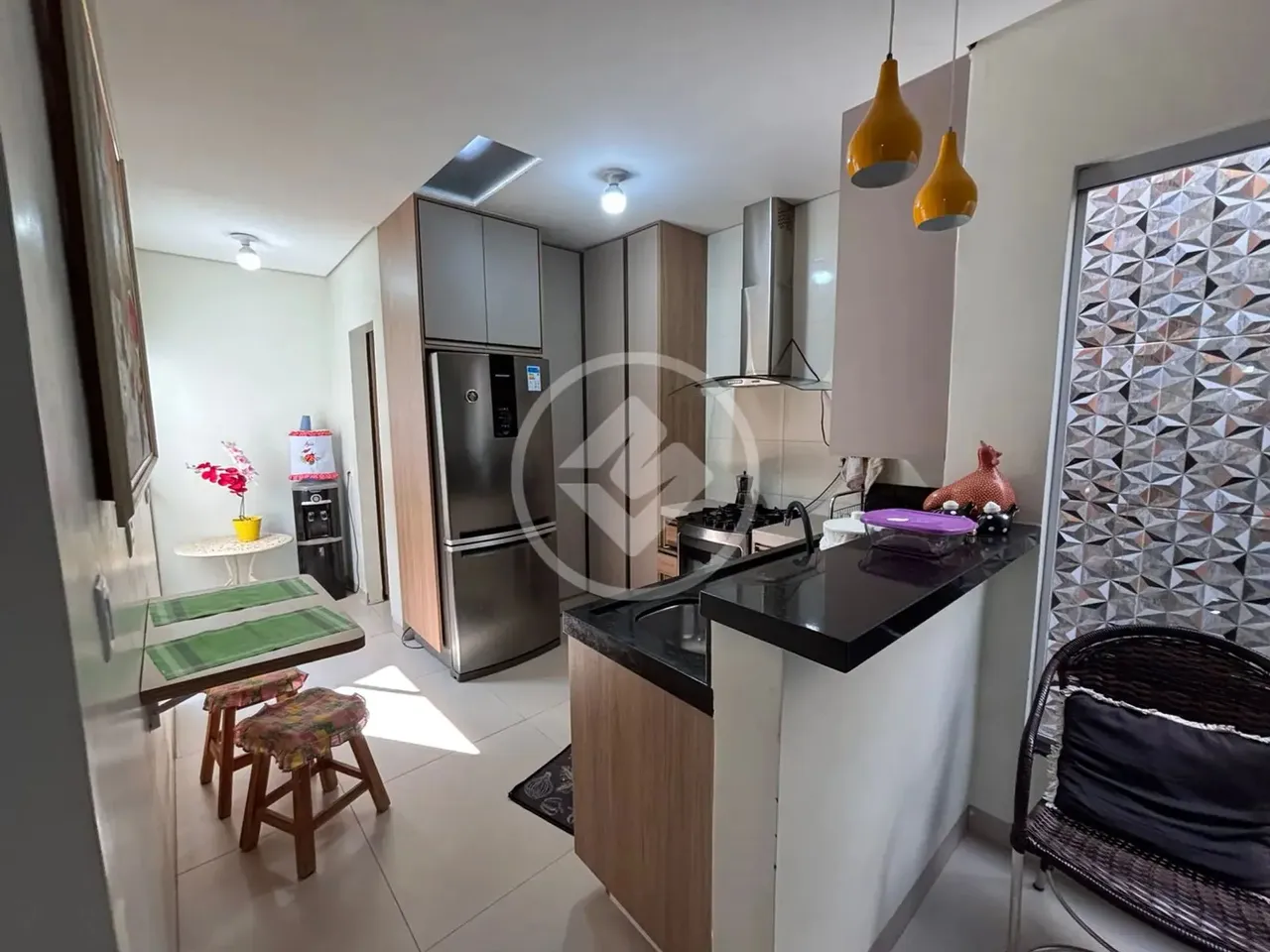 Vendo/Alugo Casa no San Marino, 2 quartos, garagem coberta, R$ 640 mil codigo: 116266