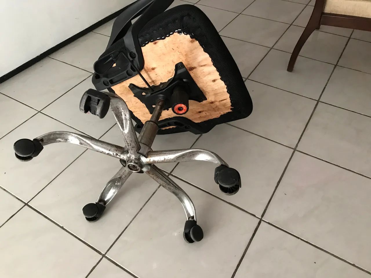 Oportunidade-Cadeira para escritório  - Foto 6