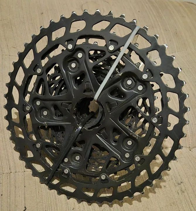 Cassete SRAM Padrão 12 velocidades