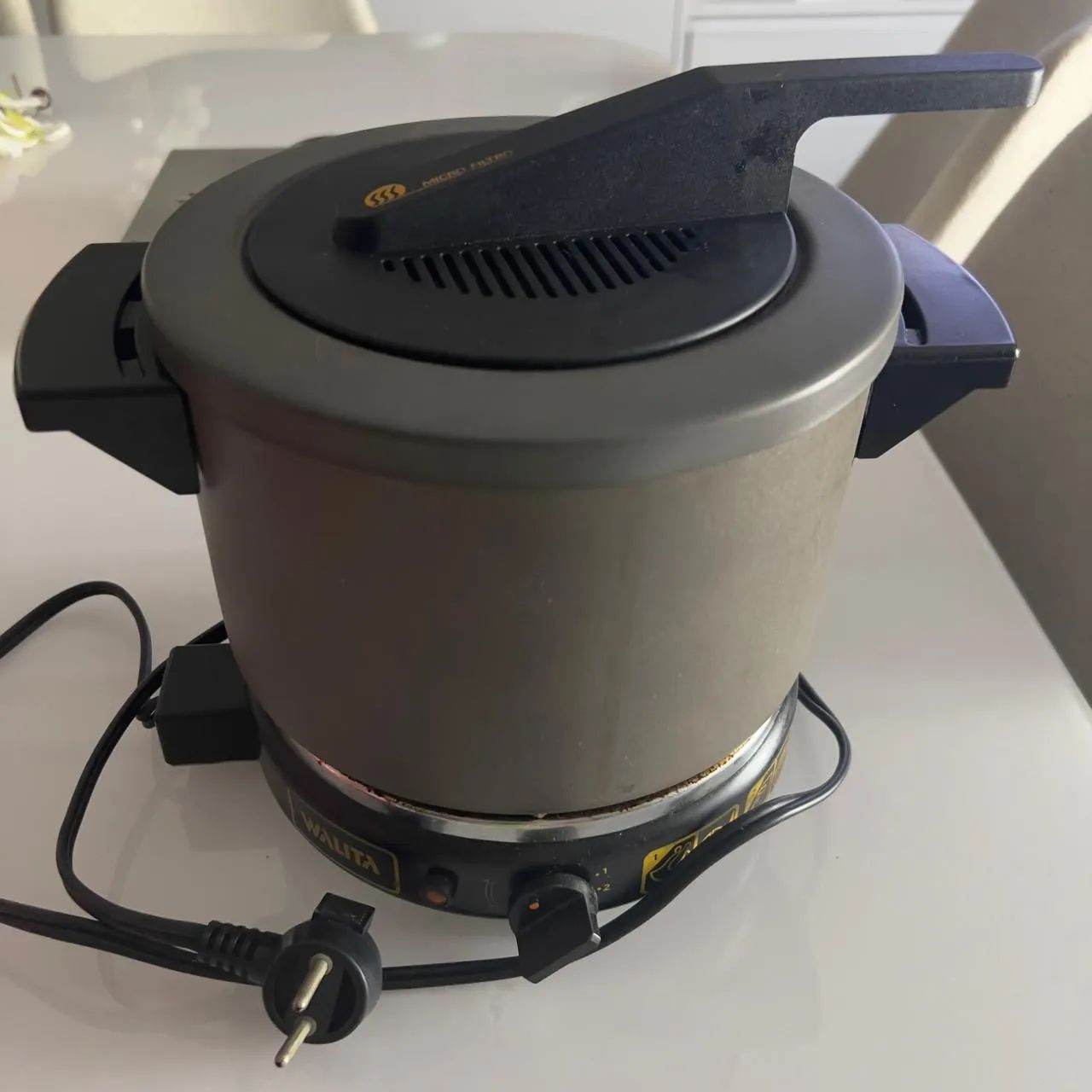 Fritadeira elétrica (110v) Walita Micro Fry Pro.