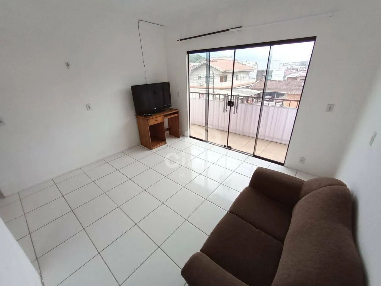 Apartamento com 2 dormitórios para alugar, 76 m² por R$ 1.800,00/mês - Tifa Martins - Jara - Foto 2