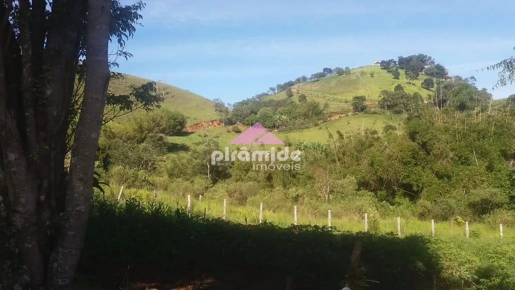 Chácara com 1 dormitório à venda, 2000 m² por R$ 300.000,00 - Ponte Nova - Sapucaí-Mirim/M