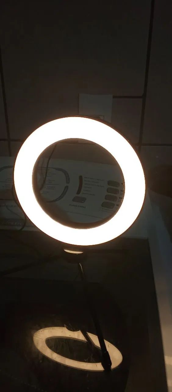 Ring Light para Maquiagem e Vídeos - Foto 4