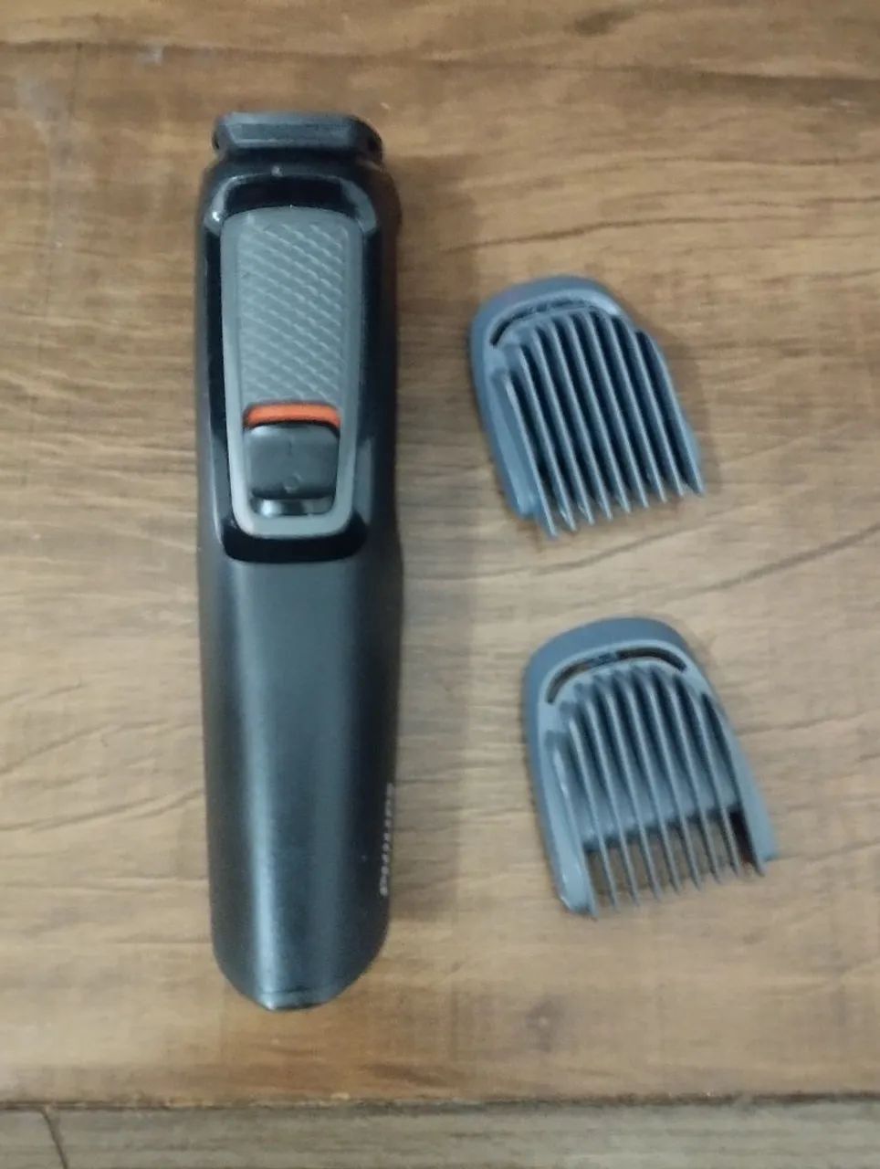 Aparador de Pelos Philips com Acessórios e carregador  - Foto 2