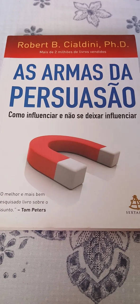 Livro AS ARMAS DA PERSUASÃO