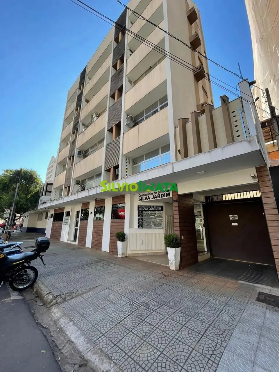 Sala comercial para locação no centro de Maringá. Clínicas Silva Jardim - Com 70m²