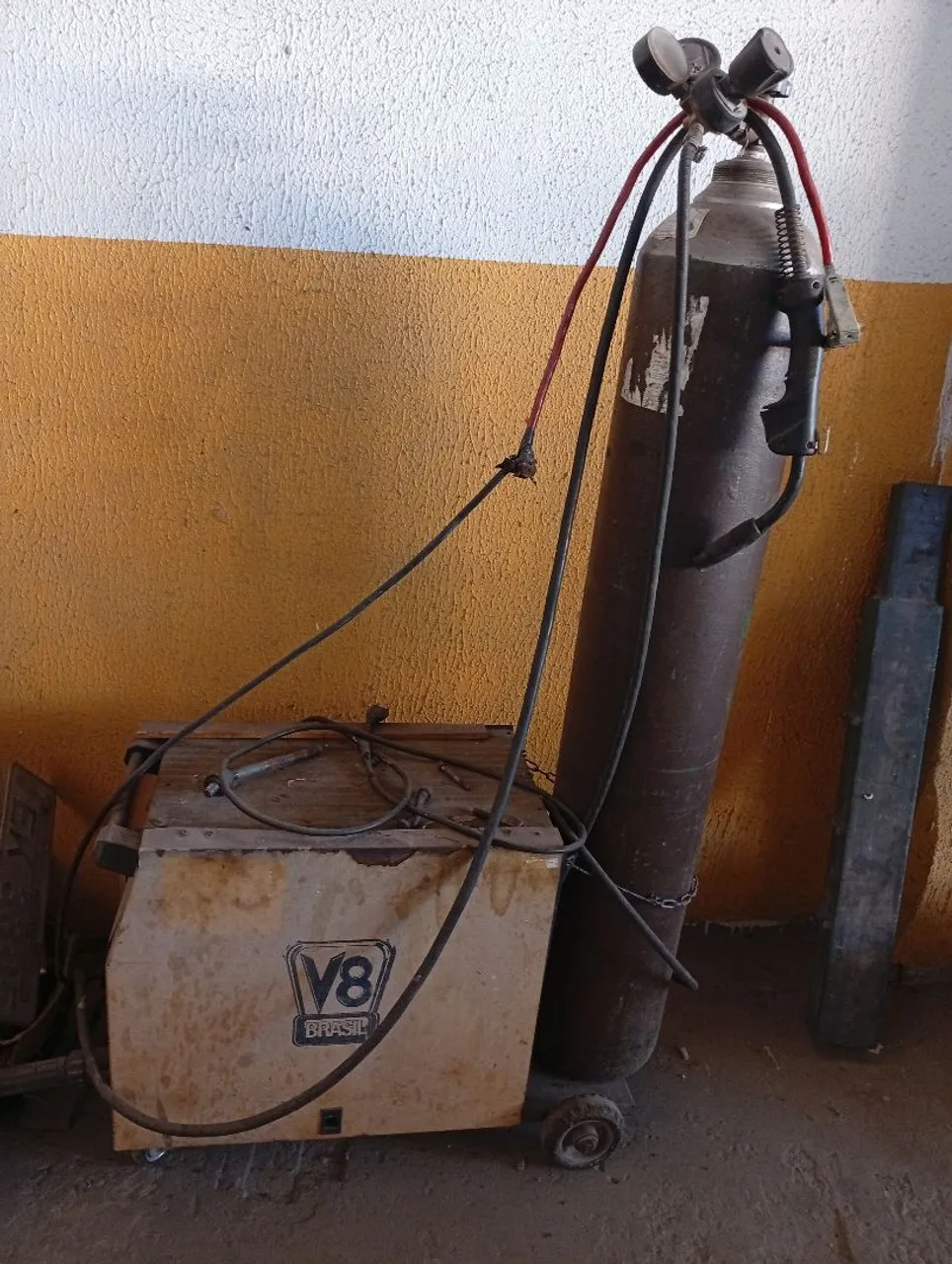 Maquina de solda V8 Brasil