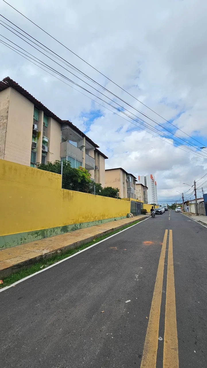 VENDO APTO COND. RIO PARNAIBA, COM 03 QUARTOS, 02 BANHEIROS.