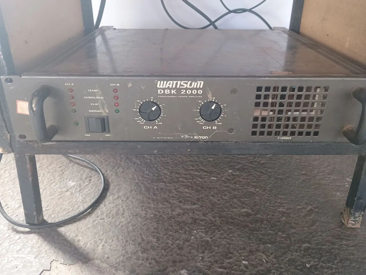 Amplificador Wattsum DBK 2000