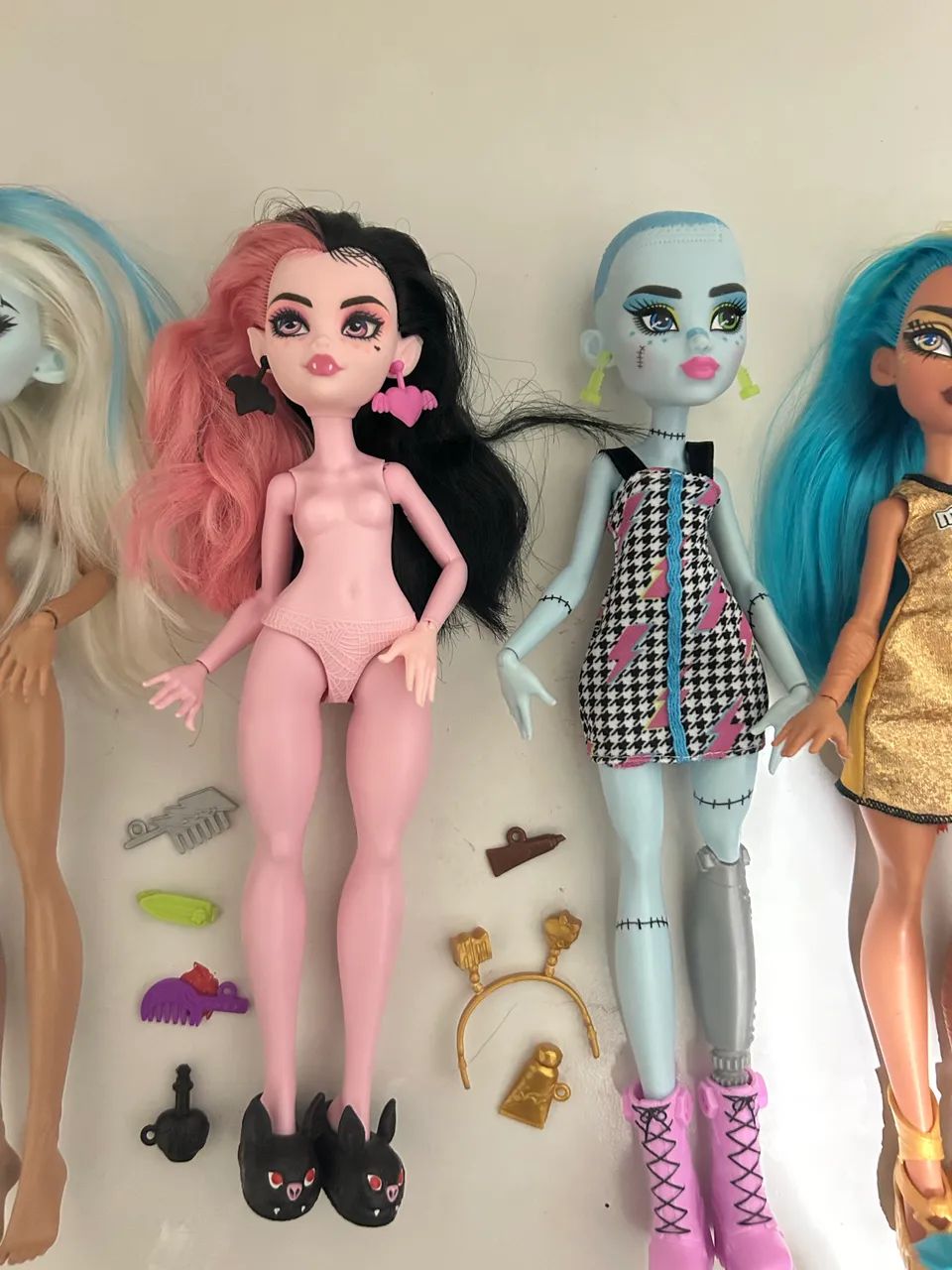 Lote sucatas monster high Brinquedos e Jogos São Lourenço