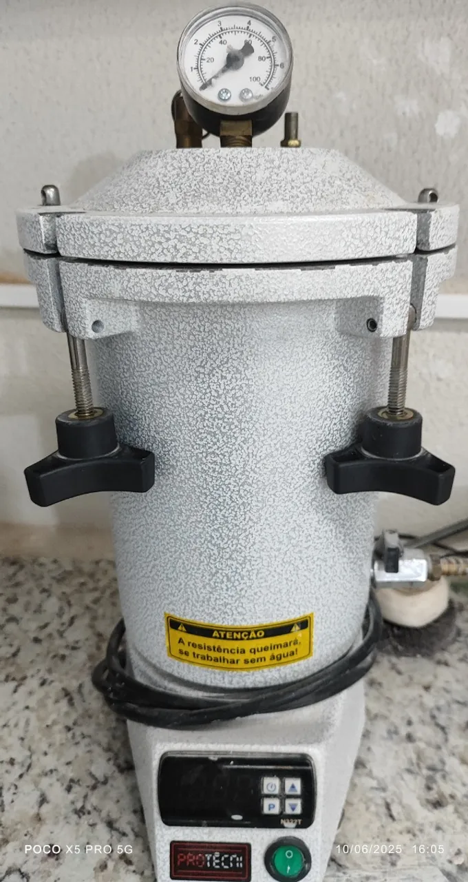Vende se panela polimerizadora