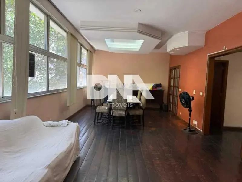 Apartamento : / Residencial / Copacabana