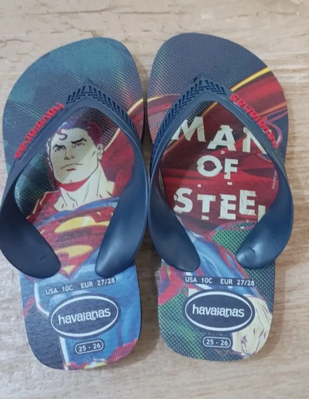 Chinelo Havaianas Infantil Super Homem - Tamanho 25-26 (USADO)