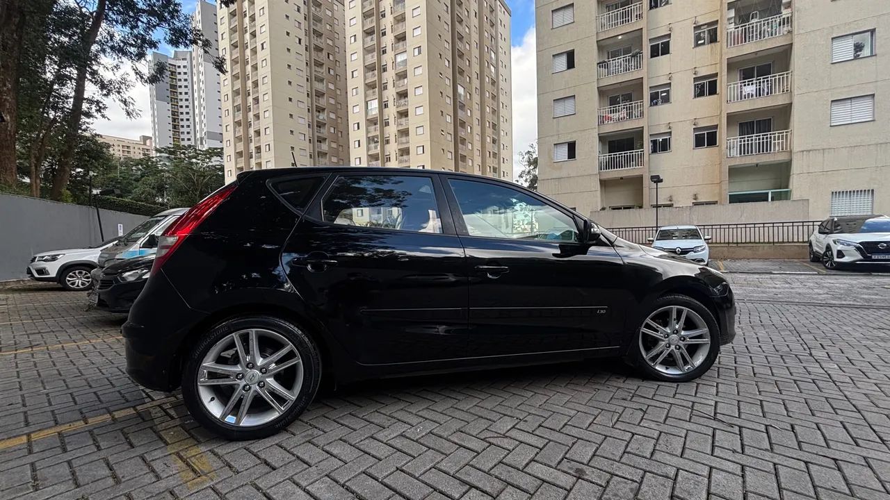 Hyundai i30 GLS 2011 Automático - Completo Teto Solar + Ar Digital - Foto 3
