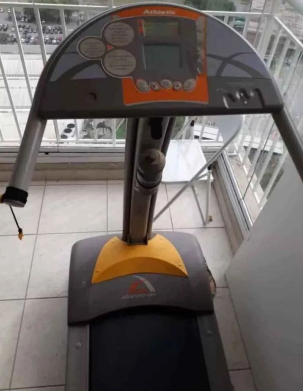 Esteira Athletic 410EE suporta 120kg sensor de batimentos cardíacos nível de inclinação - Foto 3