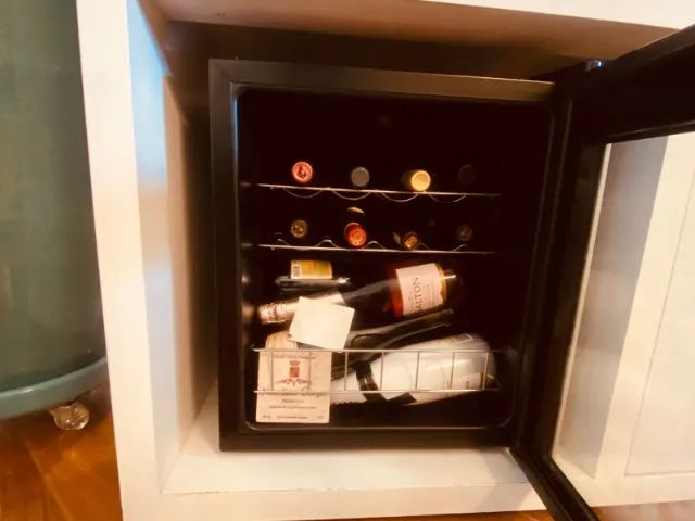 Adega Art Des Caves Petit 14  - Foto 2