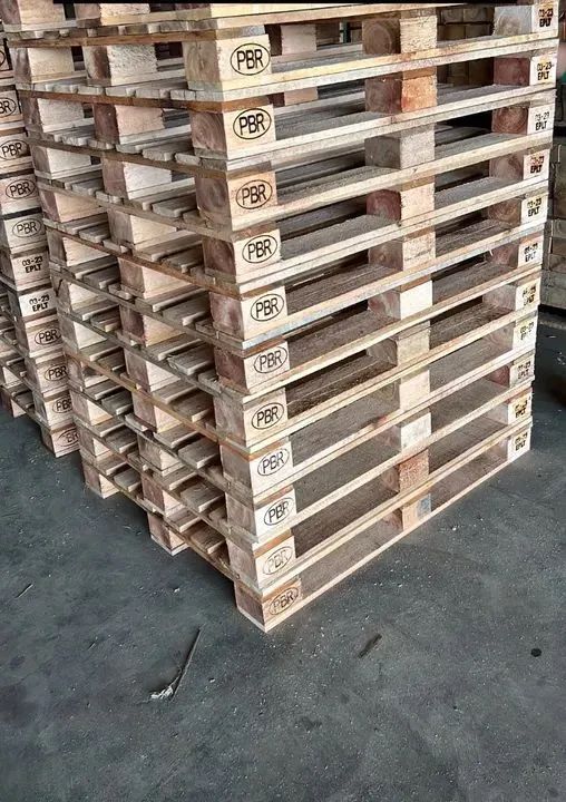 Pallets de Madeira PBR