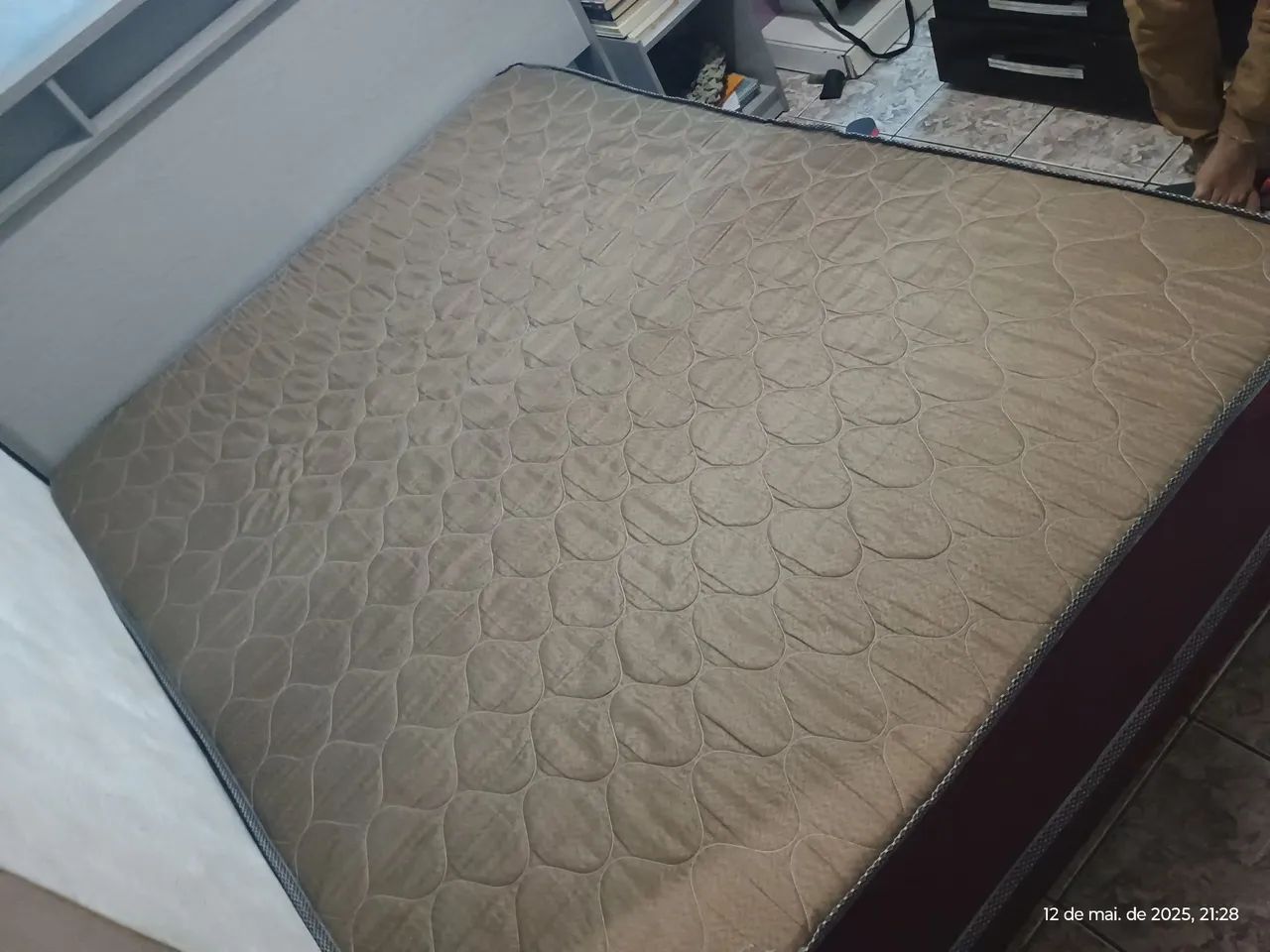 Cama Box de casal em Perfeito estado 