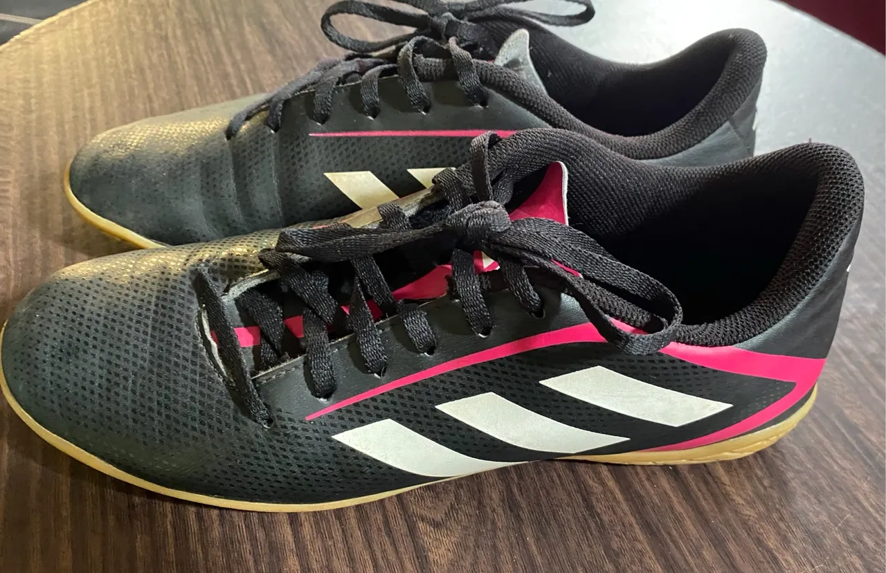 Chuteira original Adidas - Futsal