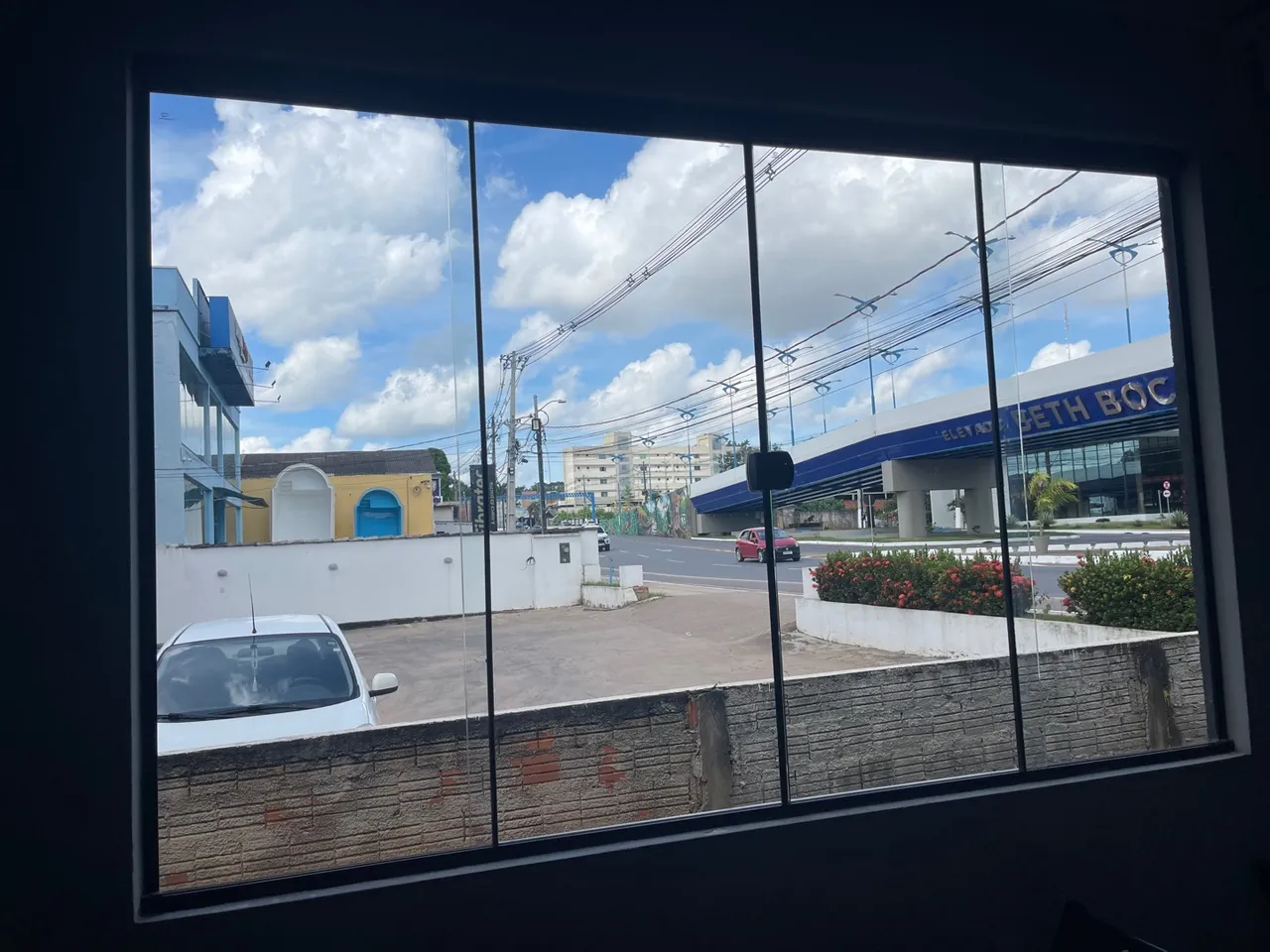 Janela de Vidro com Visão Panorâmica