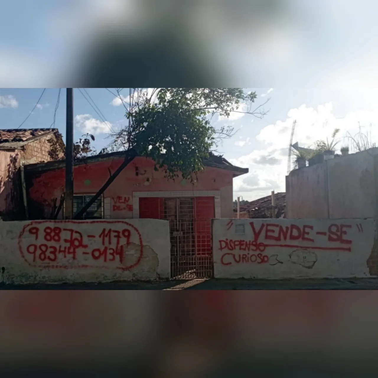 Casa com terreno - 130 m²