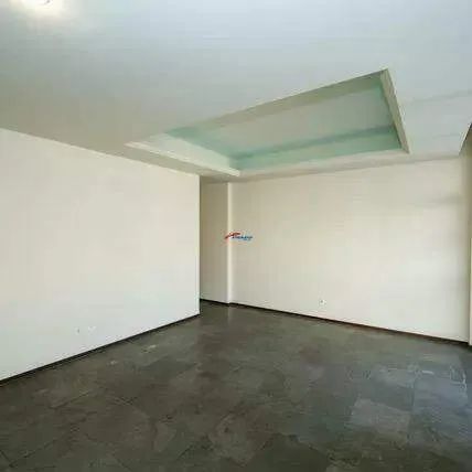 Apartamento de 3 quartos para alugar no bairro Prado. - Foto 2