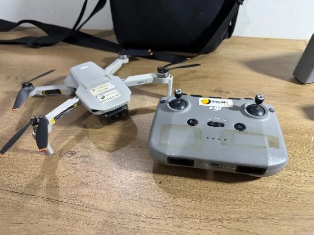 Drone DJI mini2 combo fly more controle e 03 baterias - Foto 3