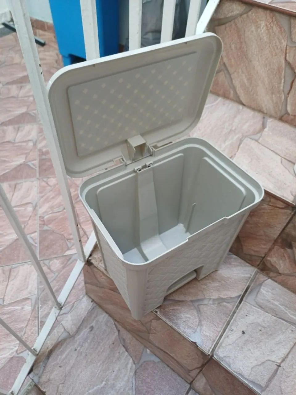 lixeiras - Foto 3
