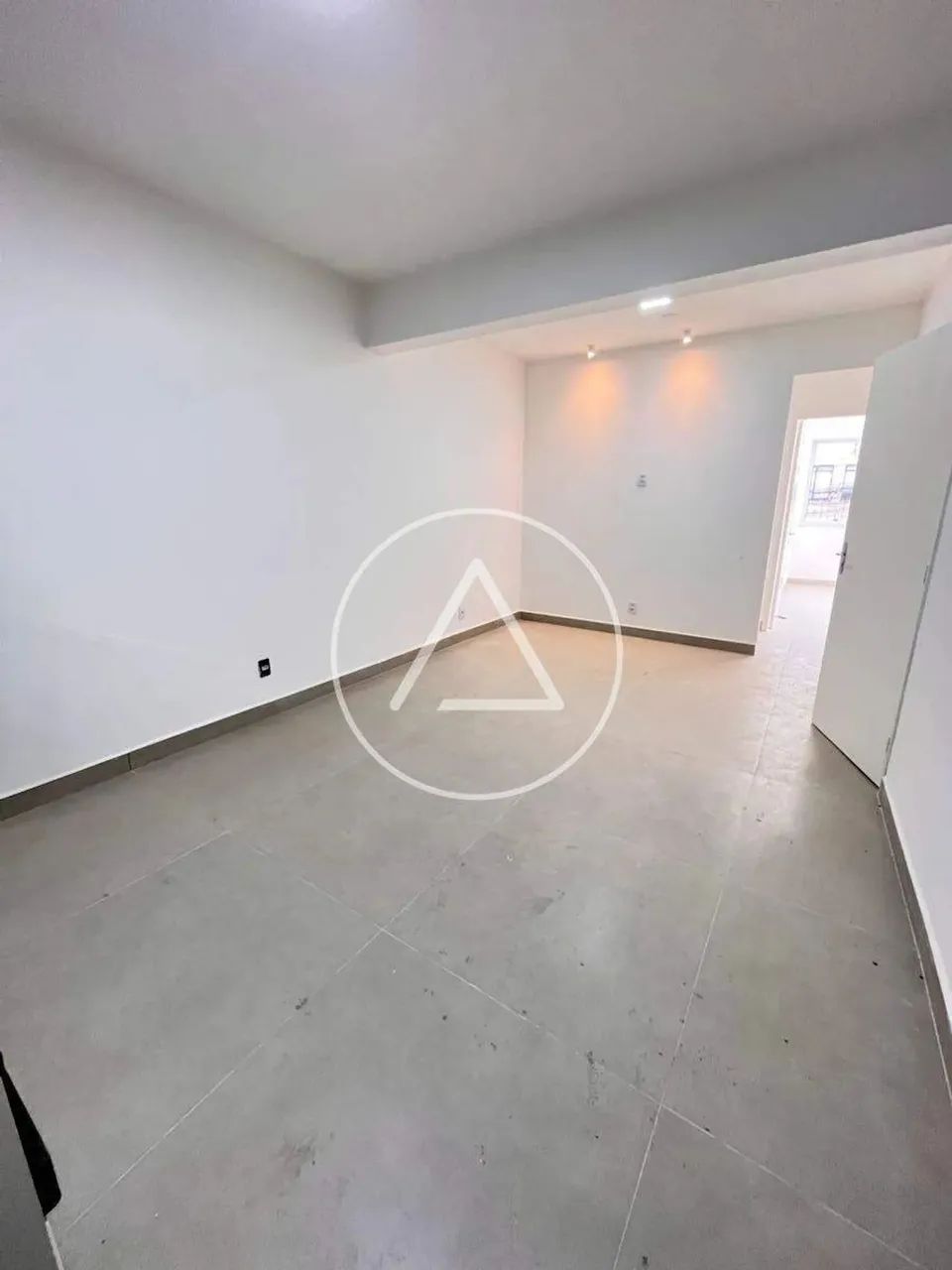 Atlântica Imóveis tem excelente apartamento para locação no Centro de Macaé! - Foto 2