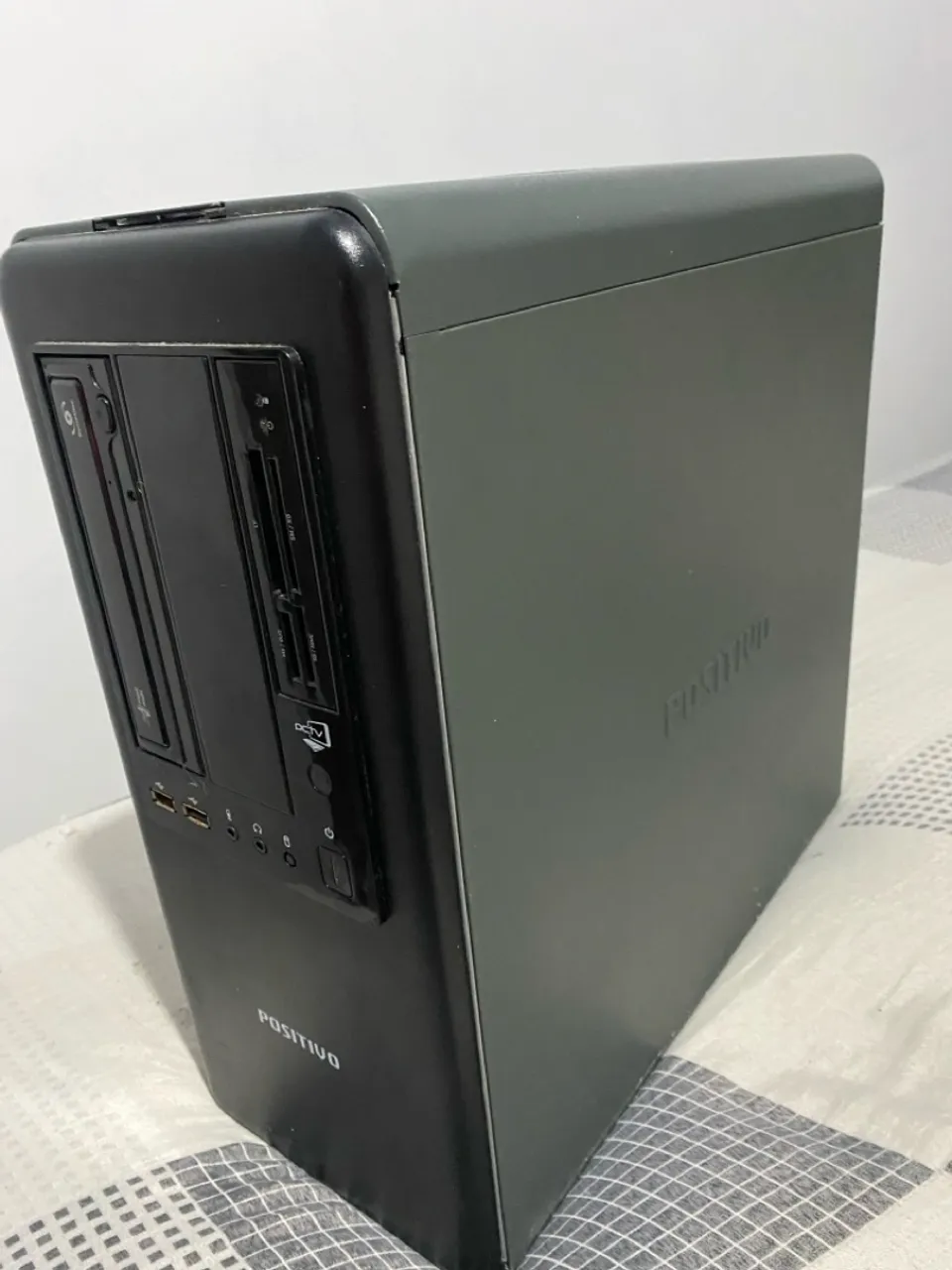 Computador Positivo - Ideal para uso doméstico