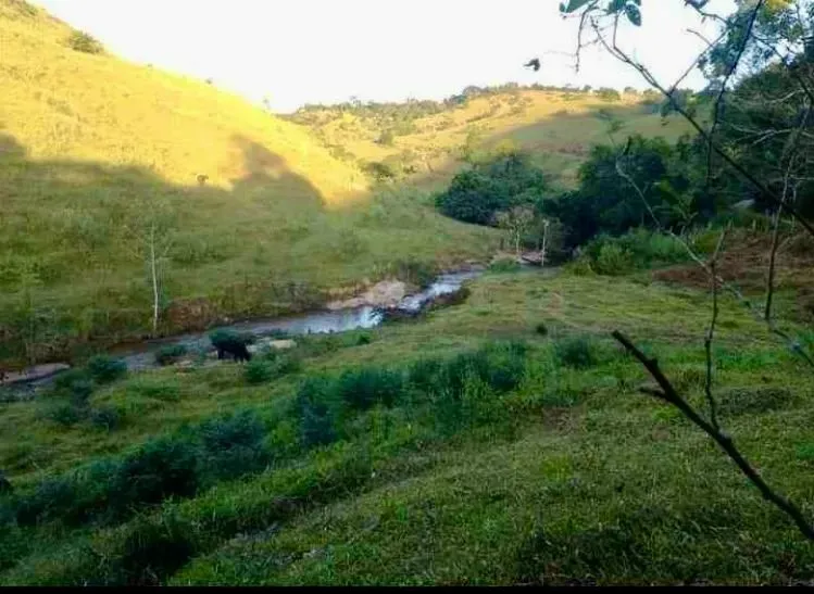 Imóvel para venda possui 56 metros quadrados com 1 quarto em Cantagalo - Rio das Ostras -
