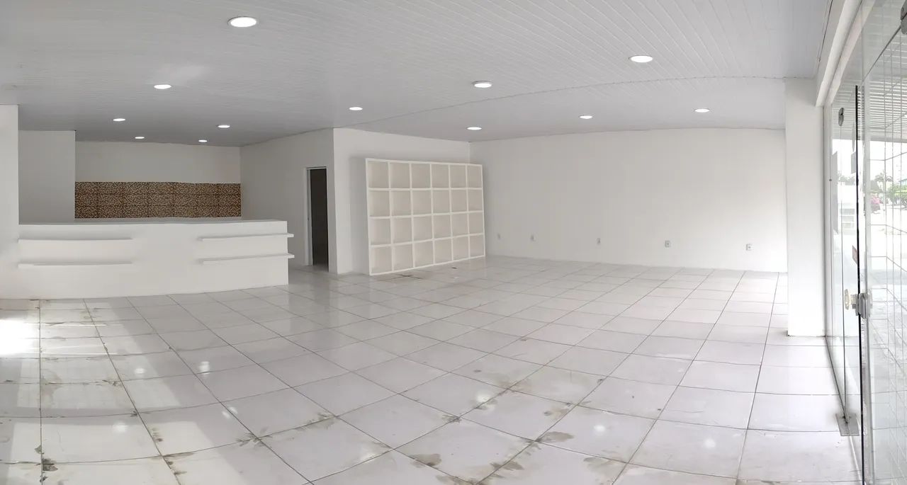 Loja com 110 m² pronta para o seu negócio no bairro Itaperi - Fortaleza - Ce.