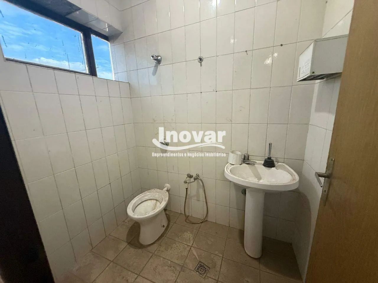 Galpão com aproximadamente 420m² próximo ao Anel Rodoviário, Via Expressa e Avenida Amazon - Foto 5