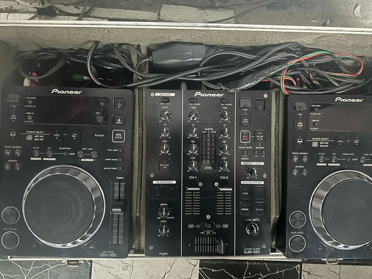 ENTREGA GRÁTIS - Mesa de DJ Pioneer CDJ-350 e DJM-350 @Tacompressa