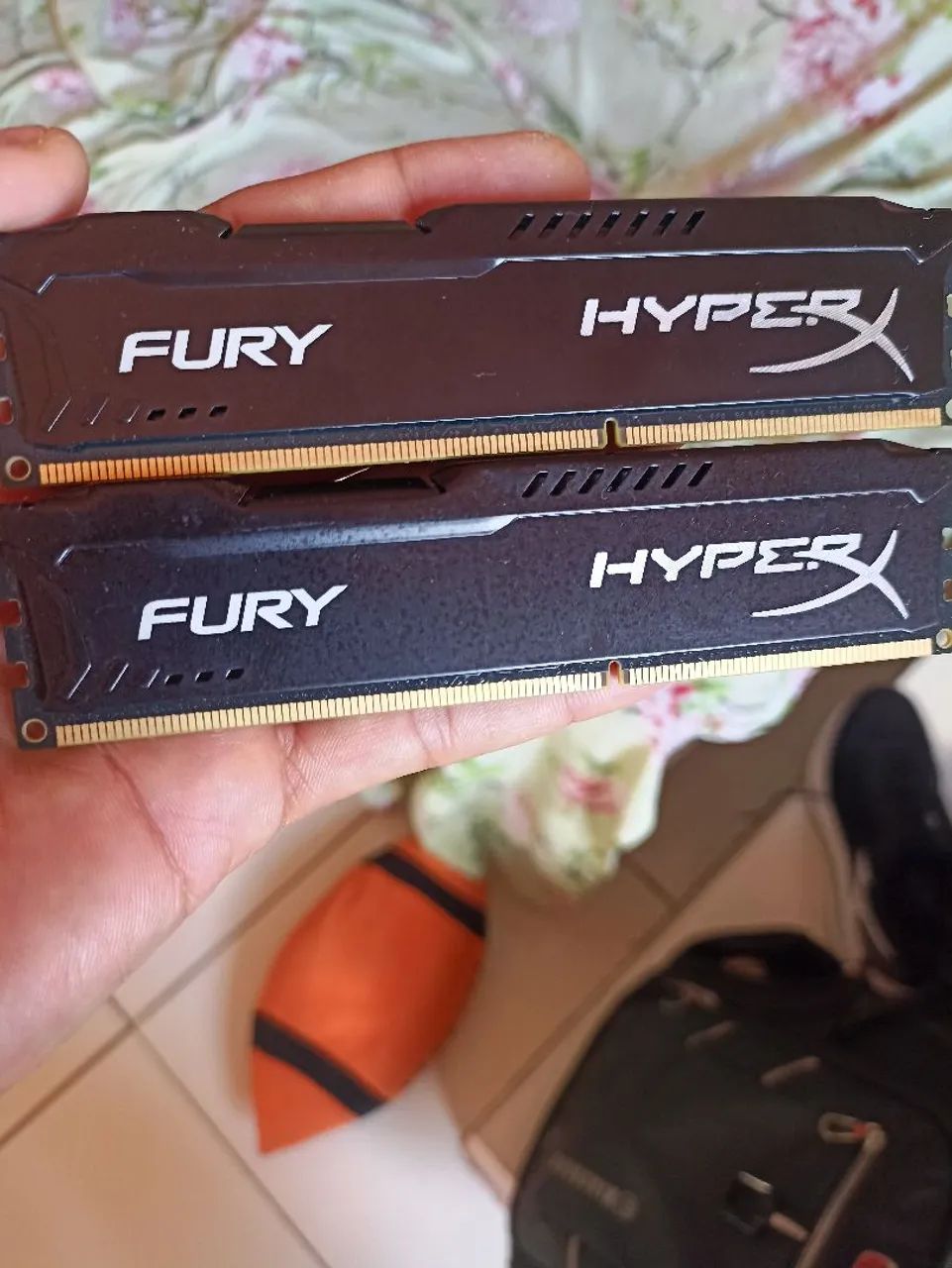 Memórias RAM DDR 3/4 gigas 64186559069827120