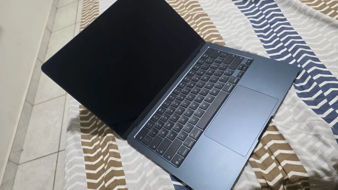 MacBook Air M5 512/16 13,6" + capa + brindes  - Foto 3