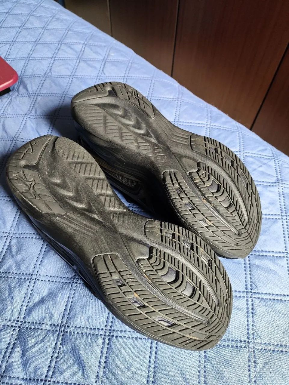 Mizuno quase novo, usado duas vezes - Foto 4