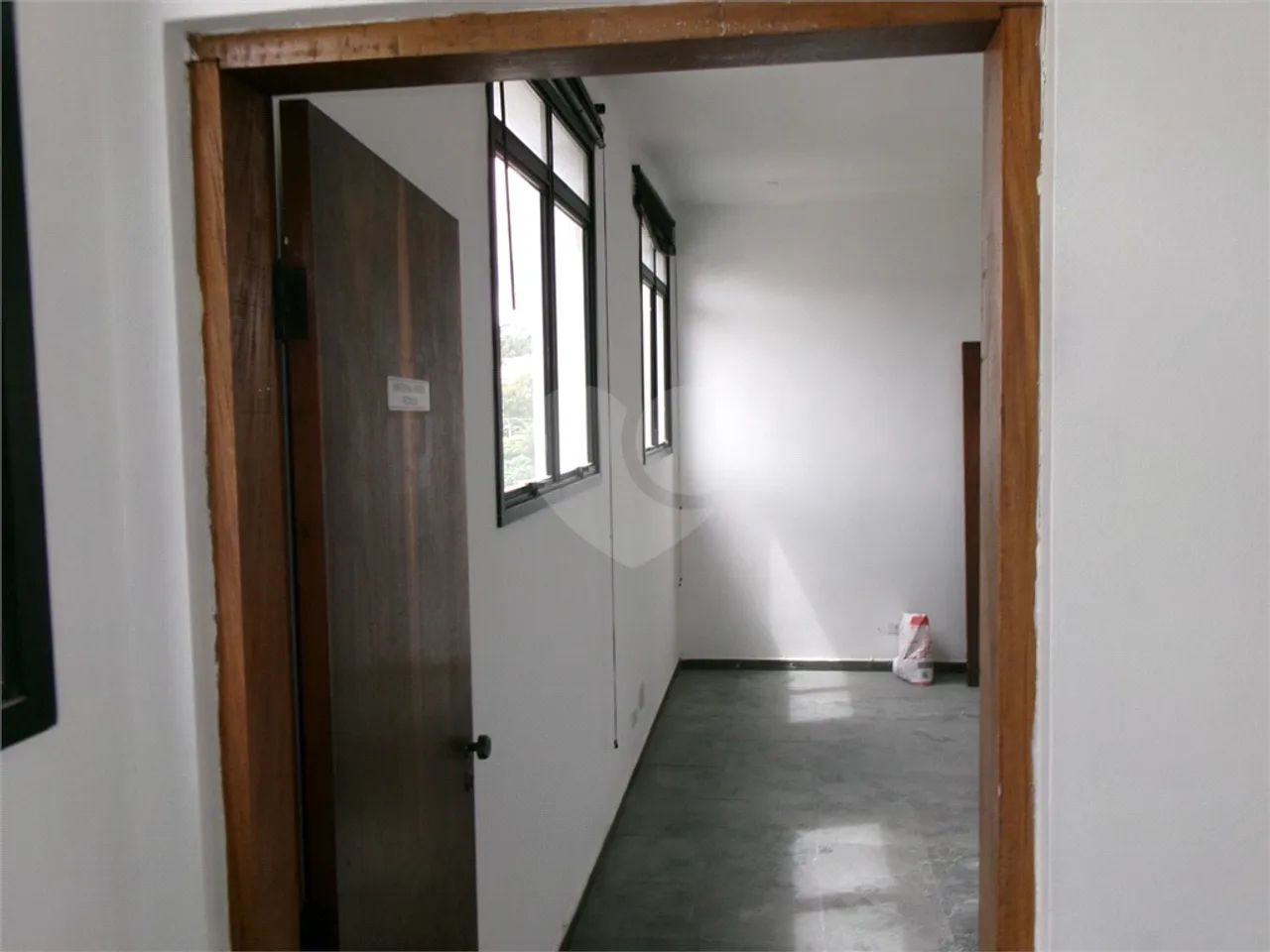 Alugo sala com 60,00 metros quadrados Granja Viana - Foto 3
