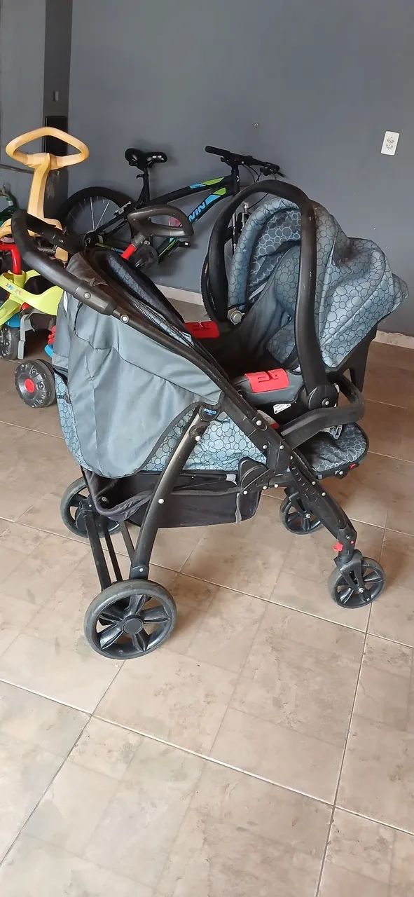 Carrinho de bebê + bebê conforto - Foto 4