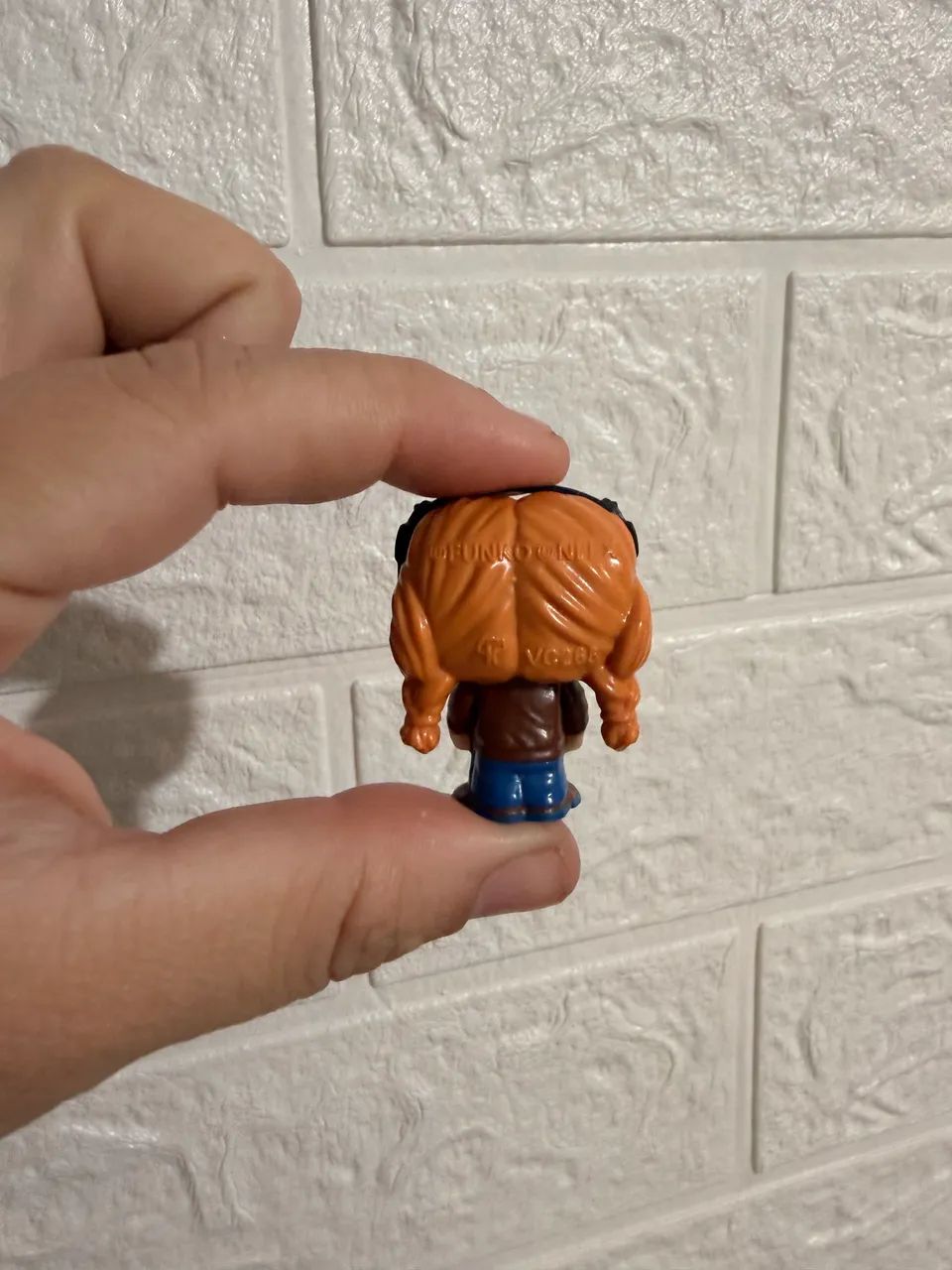Funko Pop Max Stranger Things Kinder Joy - Foto 4