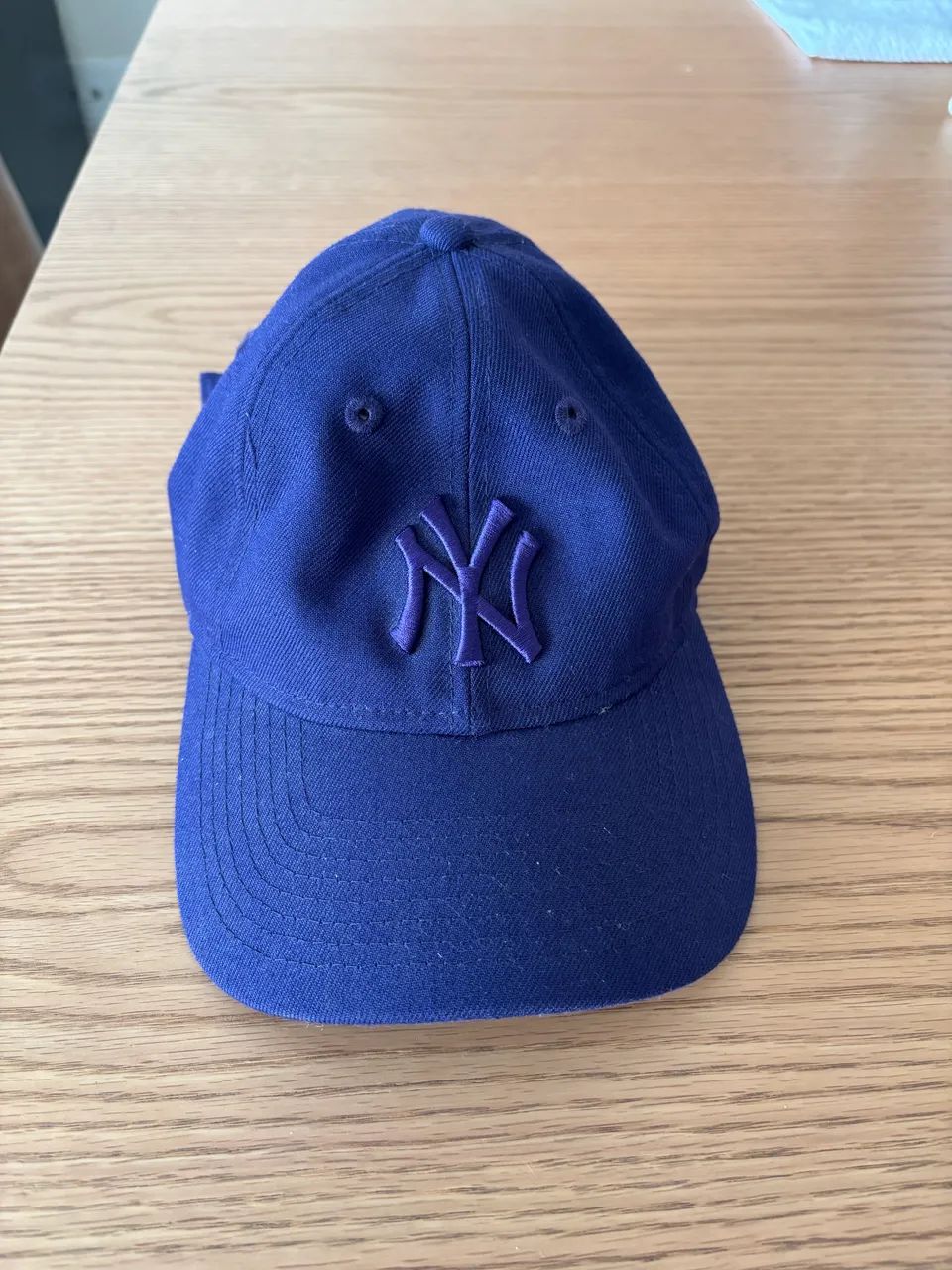 Boné New Era Yankees roxo original 