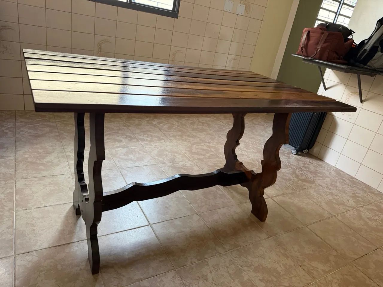 MESA DE MADEIRA MACIÇA - EXCELENTE ESTADO | OPORTUNIDADE