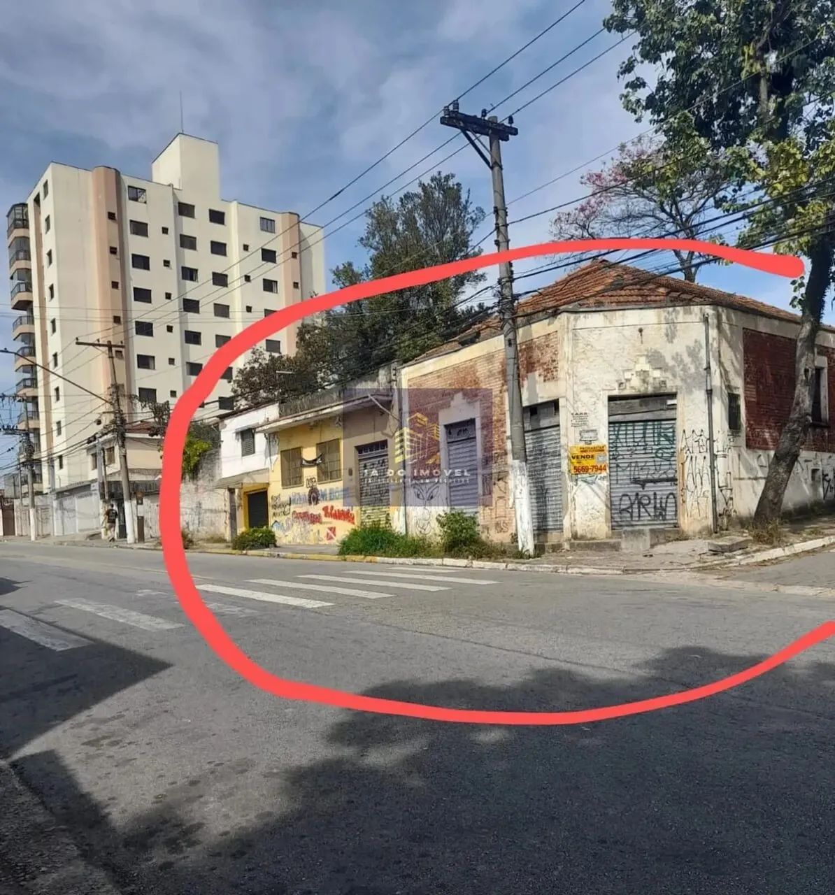 Terreno à venda !